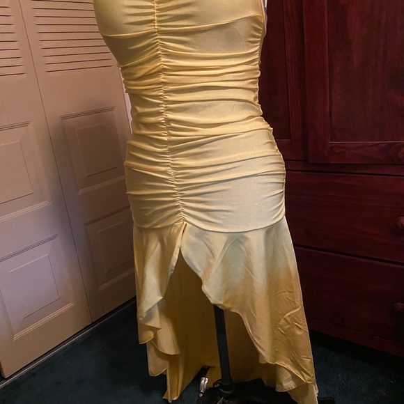 High low dress - Picture 2 of 10